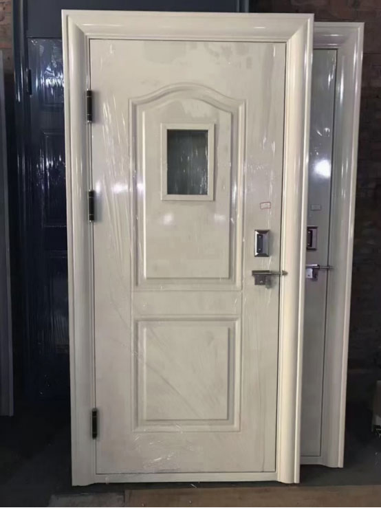 陇南学校教室门