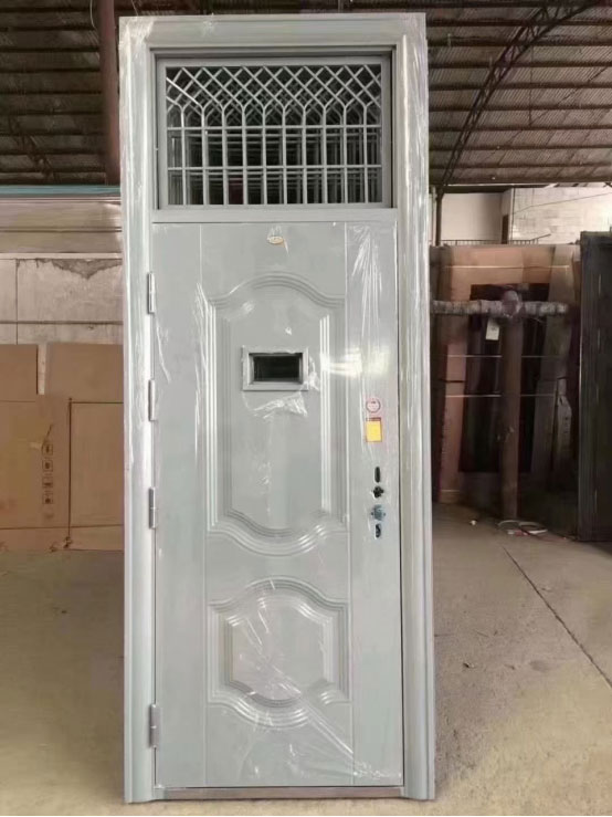 陇南学校教室门