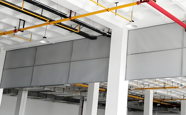 商场防烟分区常闭节点：陇南挡烟垂壁高度与控制器接线图解