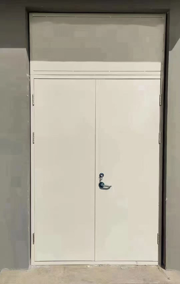 展览馆项目完成大跨度陇南防火门安装